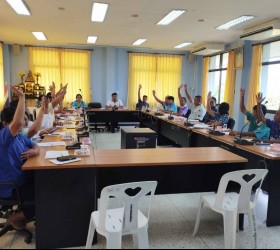 การประชุมเพื่อพิจารณาอนุมัติแผนงาน/โครงการ ของกองทุนหลักประกันสุขภาพองค์การบริหารส่วนตำบลหนองอียอ